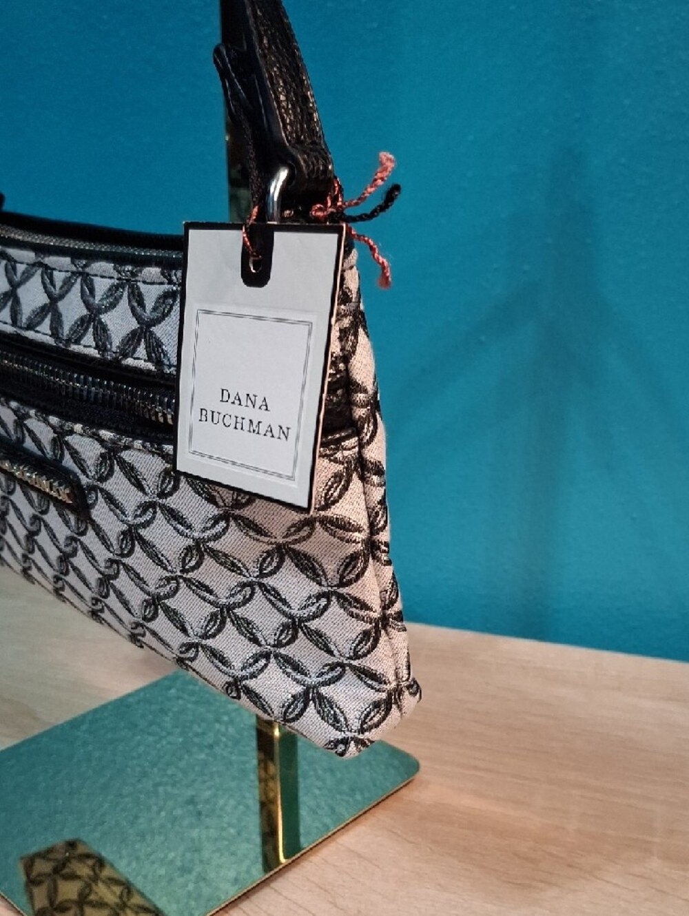 Dana Buchman Black & Grey Patterned Mini Wristlet Nwt - Picture 3 of 8